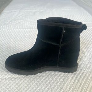 Black UGG boots Size 8.